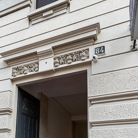 Luxury Apartment - Near Stazione Centrale Милано Екстериор снимка